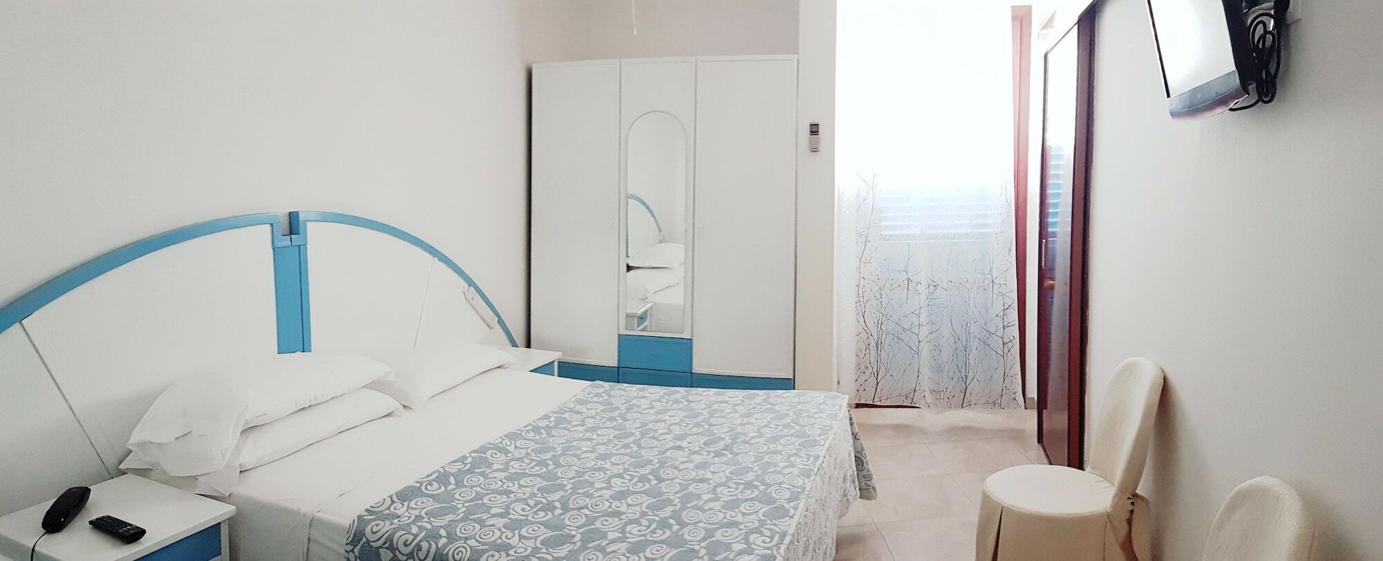 Degli Ulivi 3*